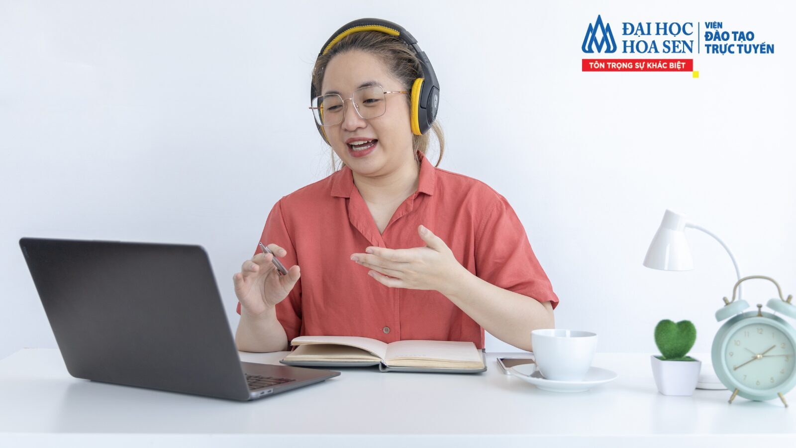 ẢNH WEB TS HUTECH (4)